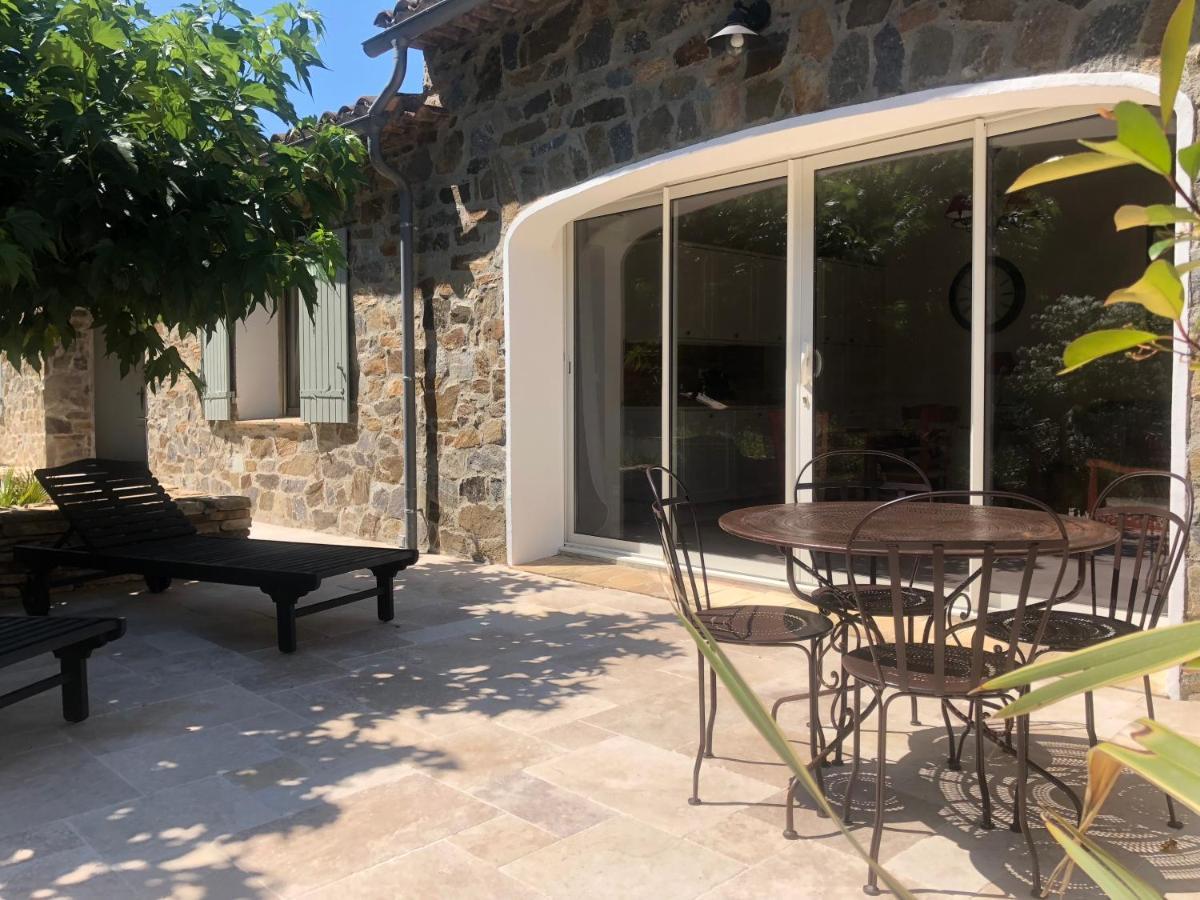 Les Aurochs Bed and Breakfast Grimaud Eksteriør billede