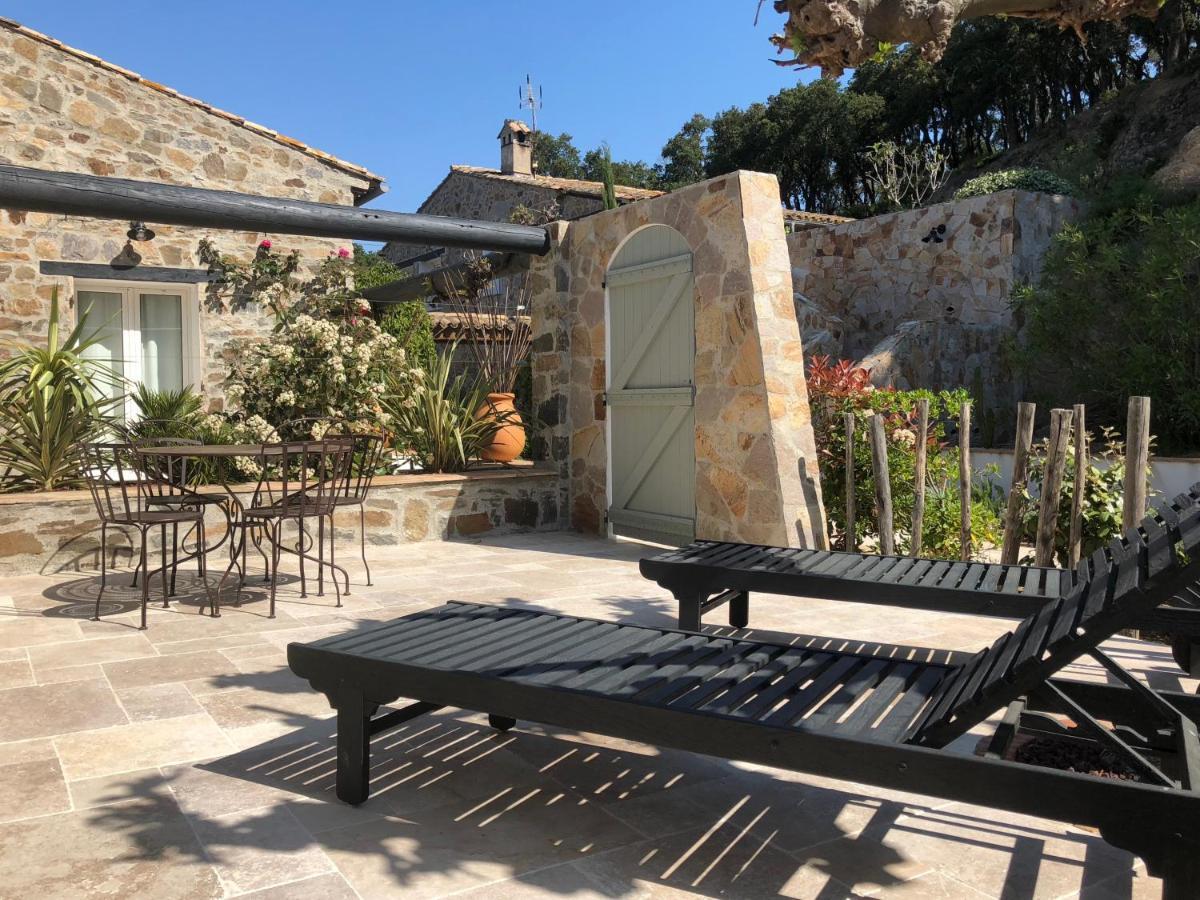 Les Aurochs Bed and Breakfast Grimaud Eksteriør billede