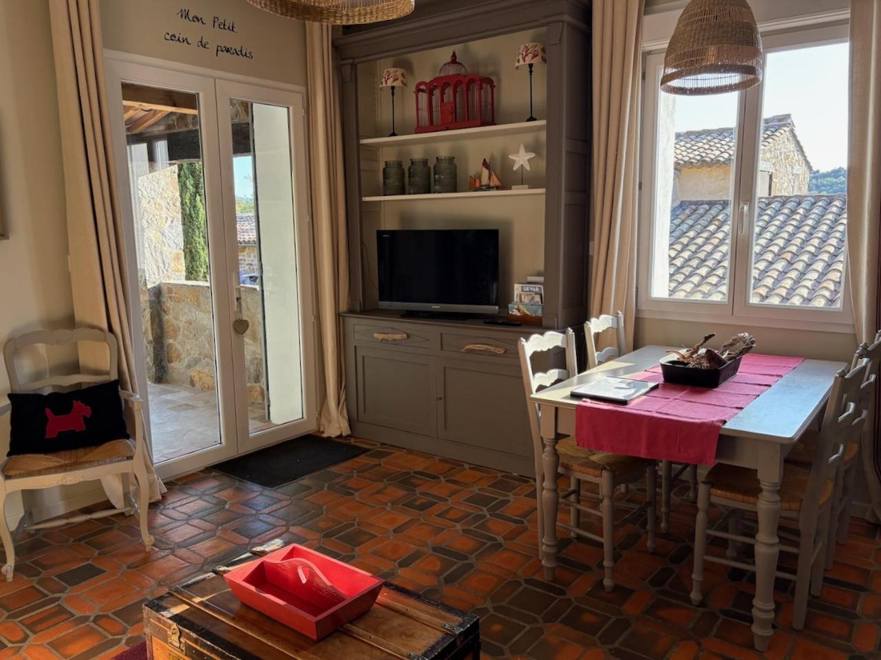 Les Aurochs Bed and Breakfast Grimaud Eksteriør billede